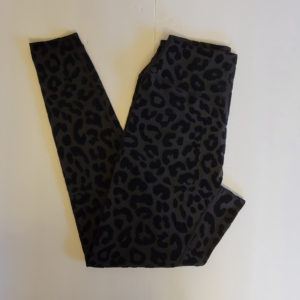 BALANCE ATHLETICA The Lux Pant Panther Black Velvet Leopard Print Leggin…